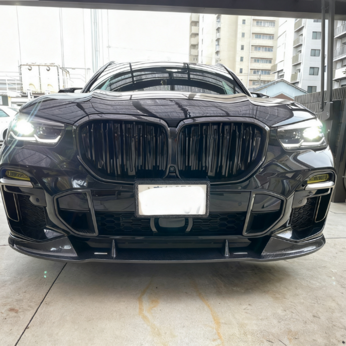 BMW X5 G05 Pre-LCI OEM Style Carbon Fibre Front Lip — front three-quarter view