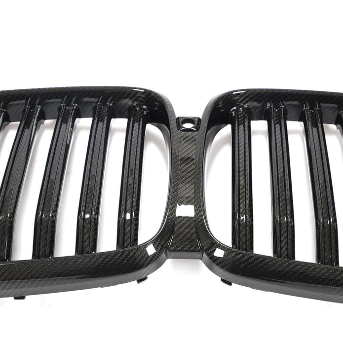 BMW X5 G05 Pre-LCI OEM Style Carbon Fibre Front Grille — mounting-area detail