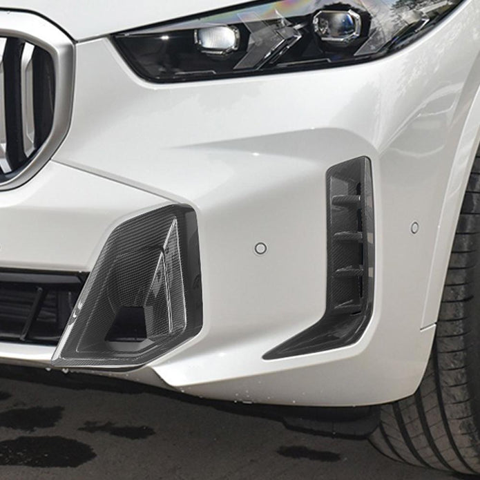 BMW X5 G05 LCI OEM Style Carbon Fibre Front Wing Vent Trims — front three-quarter view